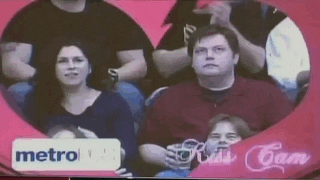 beer-kiss-cam